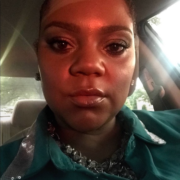 Meet your Posher, Sonya - Picture 2 of 6